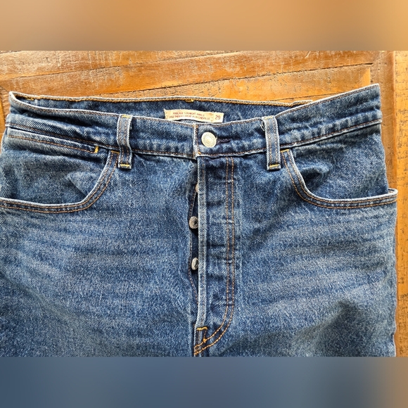 Levis Tailored Jeans - Picture 5 of 10